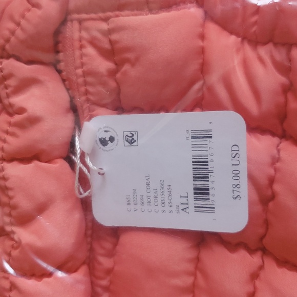 FP Movement Quilted Carryall Bag/Coral - Picture 8 of 10